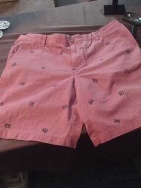 Izod Pink Embroidered Crab Flat-Front Shorts